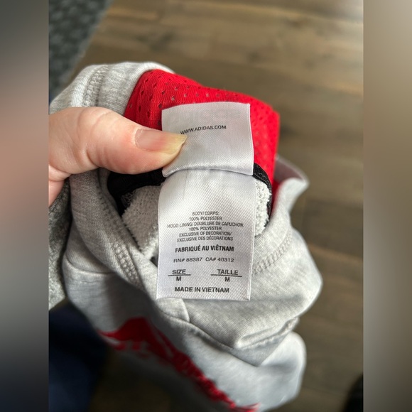 Adidas 🥅🏒 - Picture 3 of 6